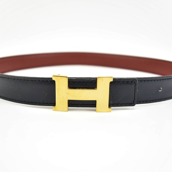 Hermes Accessories - HERMES Navy /Deep Red Reversible Leather Belt (O)